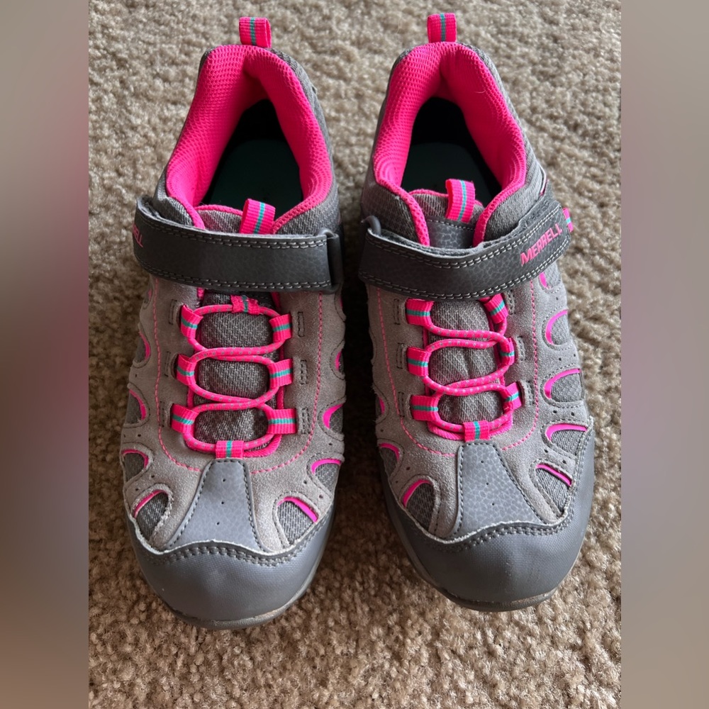 Merrel Women’s Sneakers 5.5 US